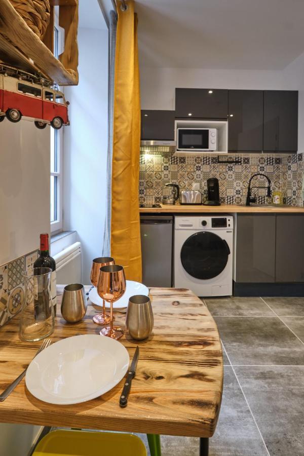 Place Carnot - Studio Tout Equipe Avec Jacuzzi Proche Toutes Commodites Каркасон Екстериор снимка